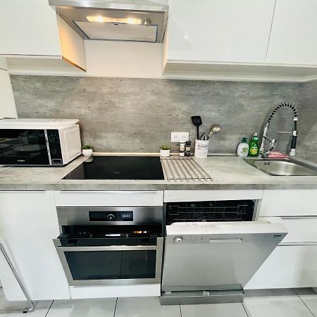 Superbe Duplex Design Neuf 2 Chambres, Climatise Tout Confort, Facile D,Acces Stationnement Gratuit Марсель Экстерьер фото