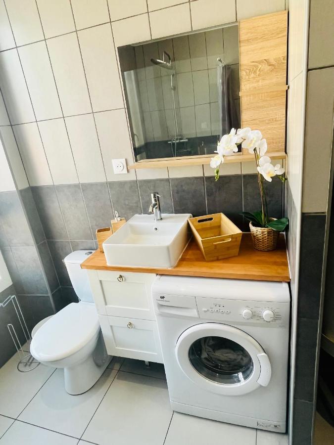 Superbe Duplex Design Neuf 2 Chambres, Climatise Tout Confort, Facile D,Acces Stationnement Gratuit Марсель Экстерьер фото