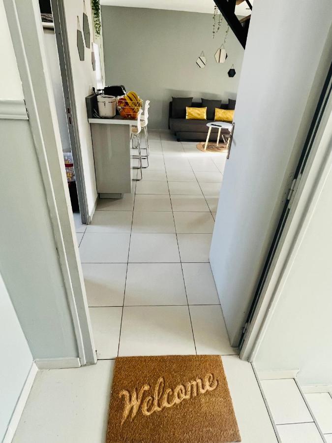 Superbe Duplex Design Neuf 2 Chambres, Climatise Tout Confort, Facile D,Acces Stationnement Gratuit Марсель Экстерьер фото